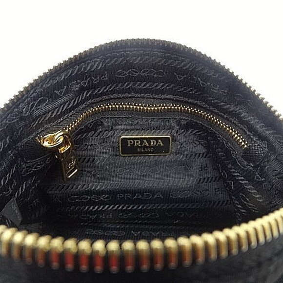 SOLD SOLD SOLD
PRADA Black Wristlet Clutch - Picture 6 of 8